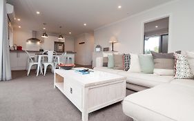 Luxury Rata Apartment - A